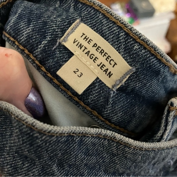 Madewell The Perfect Vintage Jean in Belbury Wash Tencel Denim Edition - Picture 10 of 11
